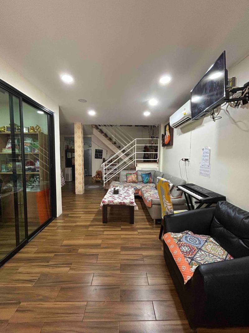 4 ห้องนอน ทาวน์เฮาส์  ใน คลองตันเหนือ, วัฒนา, กรุงเทพมหานคร - Image 2