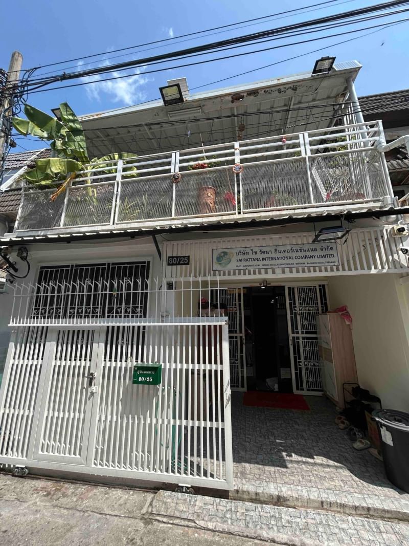 4 ห้องนอน ทาวน์เฮาส์  ใน คลองตันเหนือ, วัฒนา, กรุงเทพมหานคร - Image 1