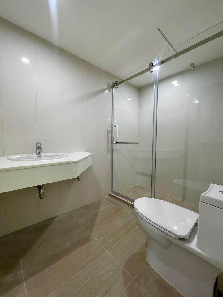 3 ห้องนอน ทาวน์เฮาส์ สำหรับเช่า ใน ทุ่งมหาเมฆ, สาทร, กรุงเทพมหานคร - Image 4