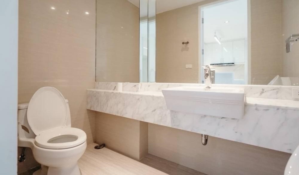 4 Bedroom Townhouse For Sale in Khlong Toei Nuea, Vadhana, Bangkok - Image 12