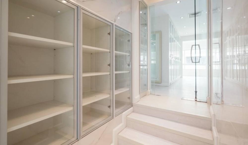 4 Bedroom Townhouse For Sale in Khlong Toei Nuea, Vadhana, Bangkok - Image 7