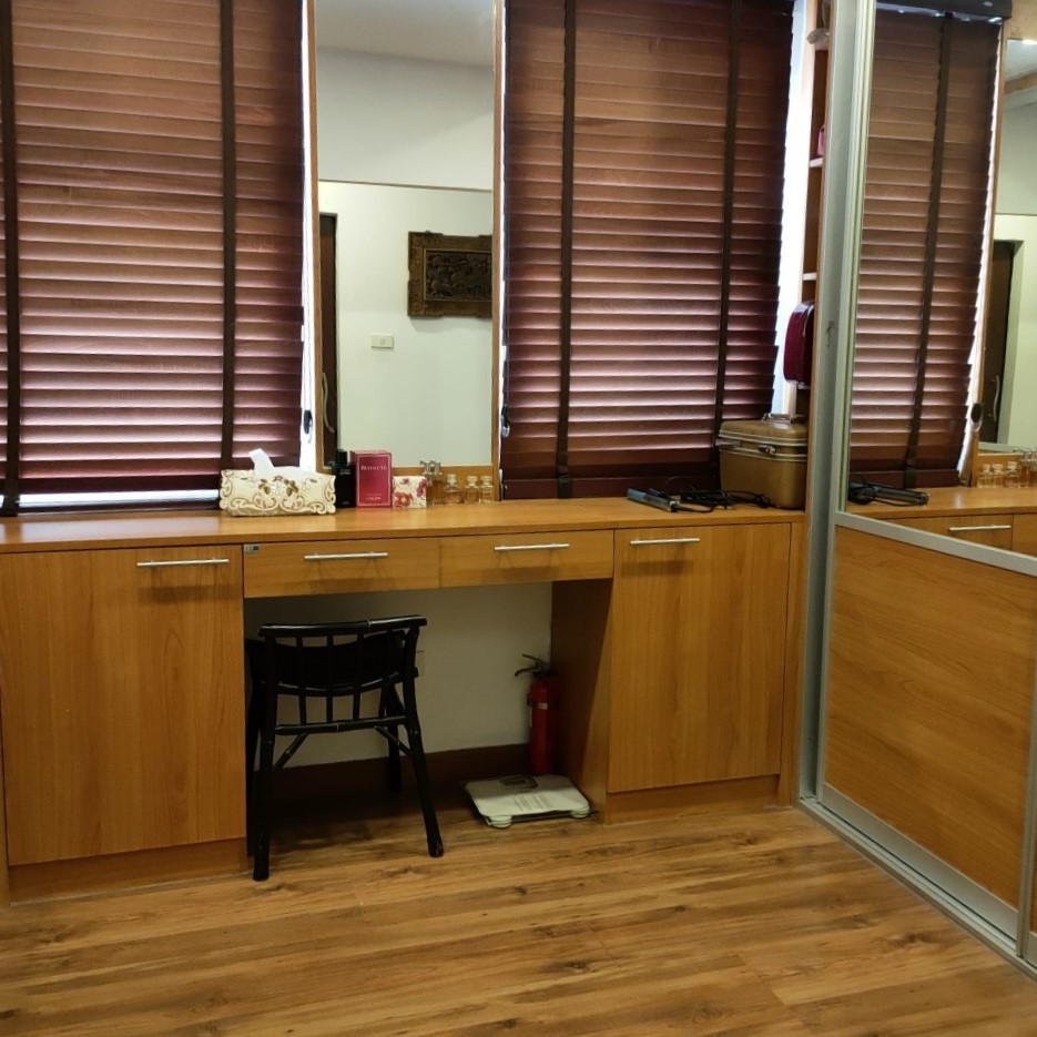 4 Bedroom Townhouse For Sale in Phra Khanong Nuea, Vadhana, Bangkok - Image 7