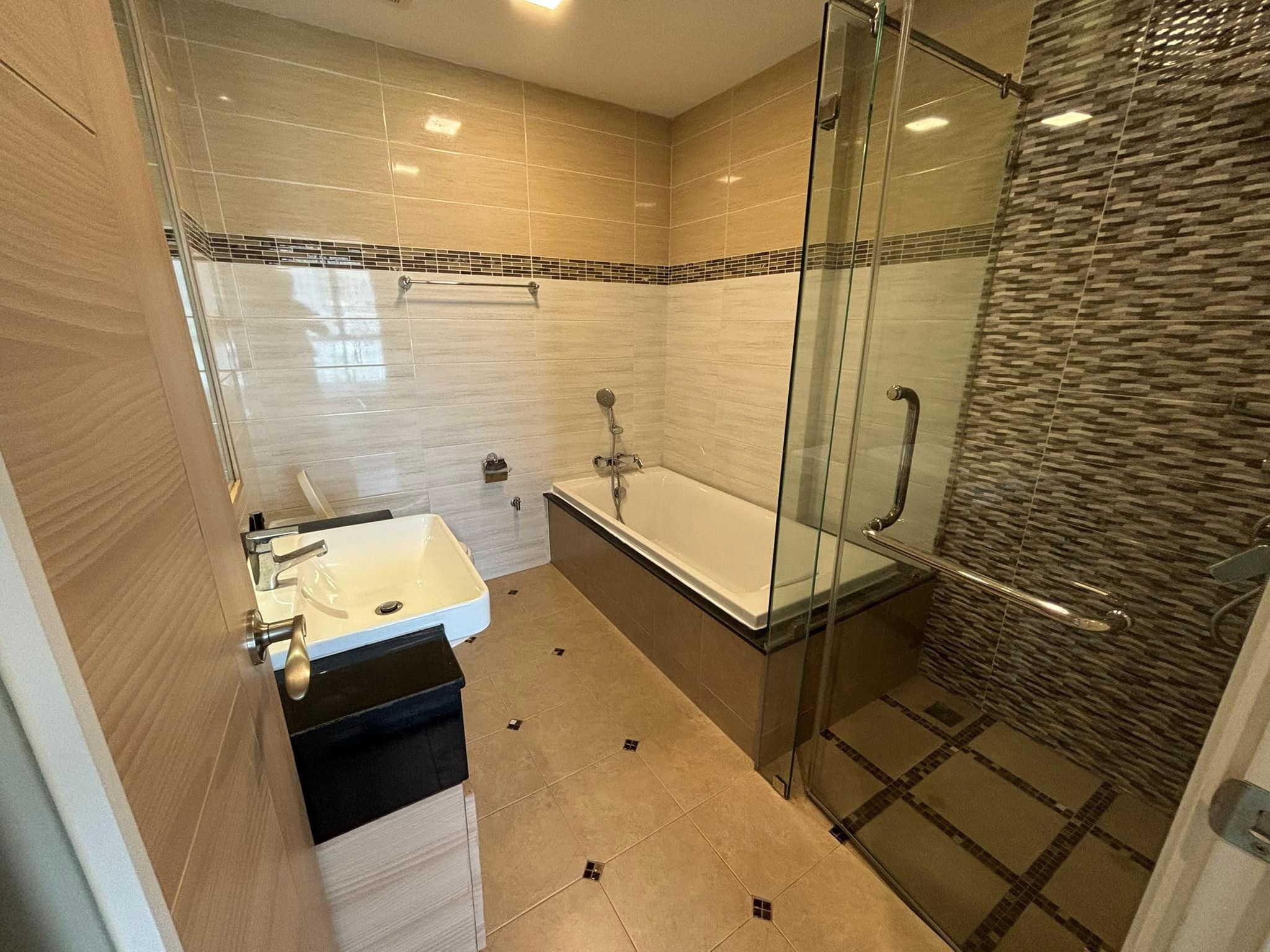 The Treasure Condo - Image 7