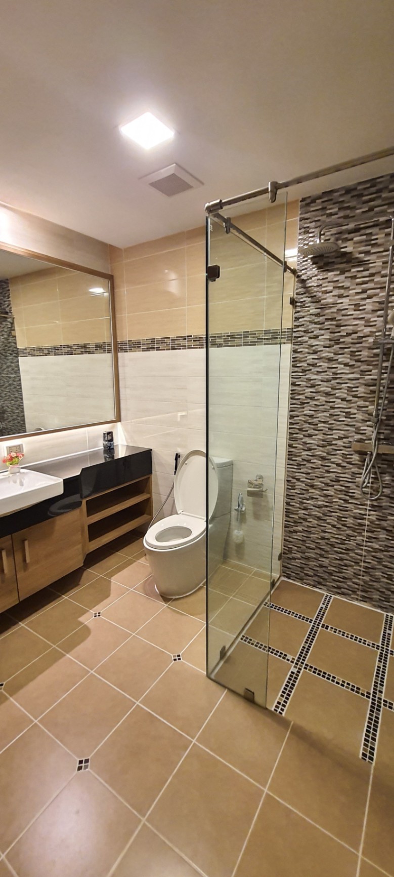 The Treasure Condo - Image 8