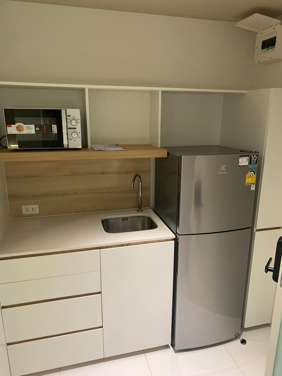1 Bedroom Condo For Sale in Wang Mai, Pathum Wan, Bangkok - Image 3