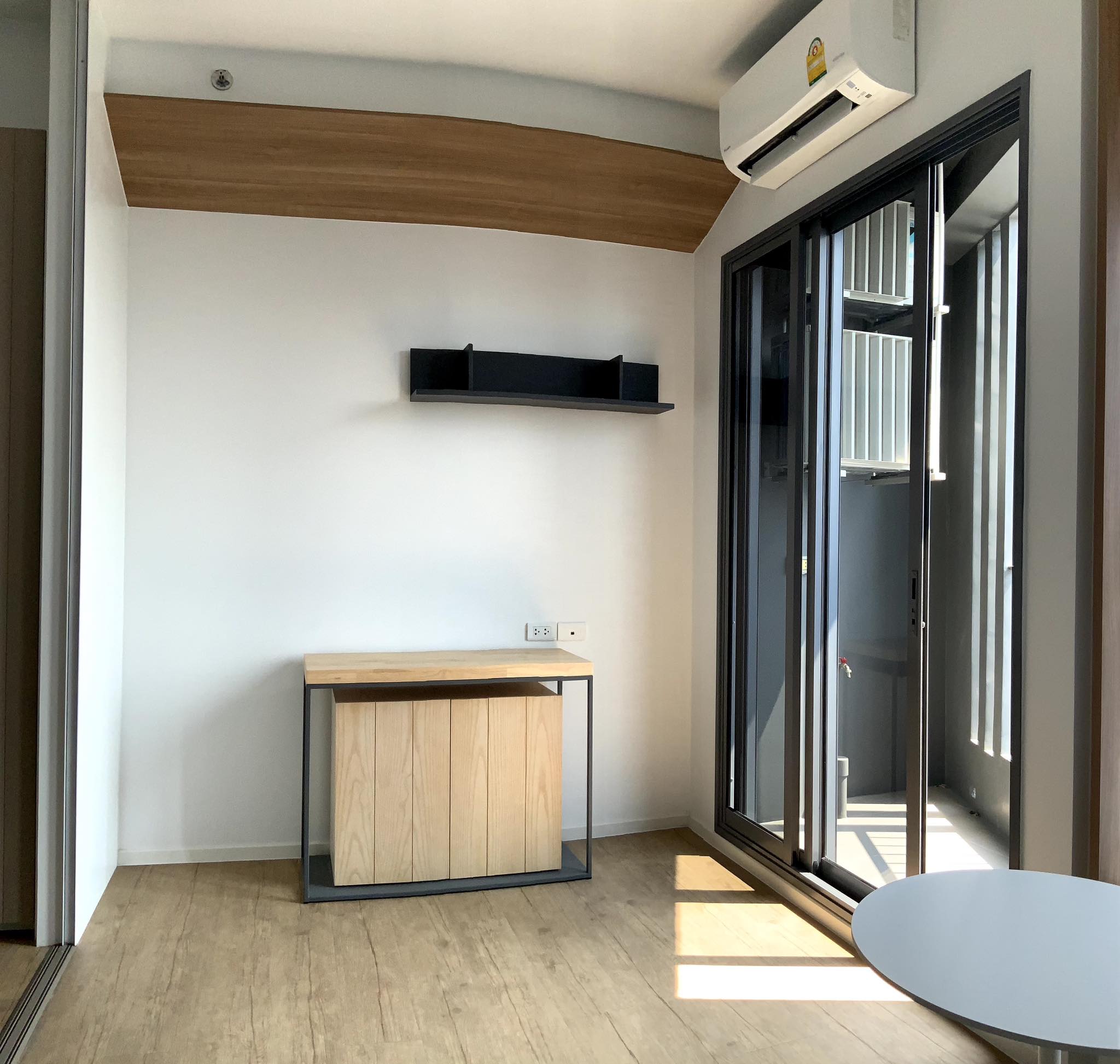 1 Bedroom Condo For Sale in Wang Mai, Pathum Wan, Bangkok - Image 3