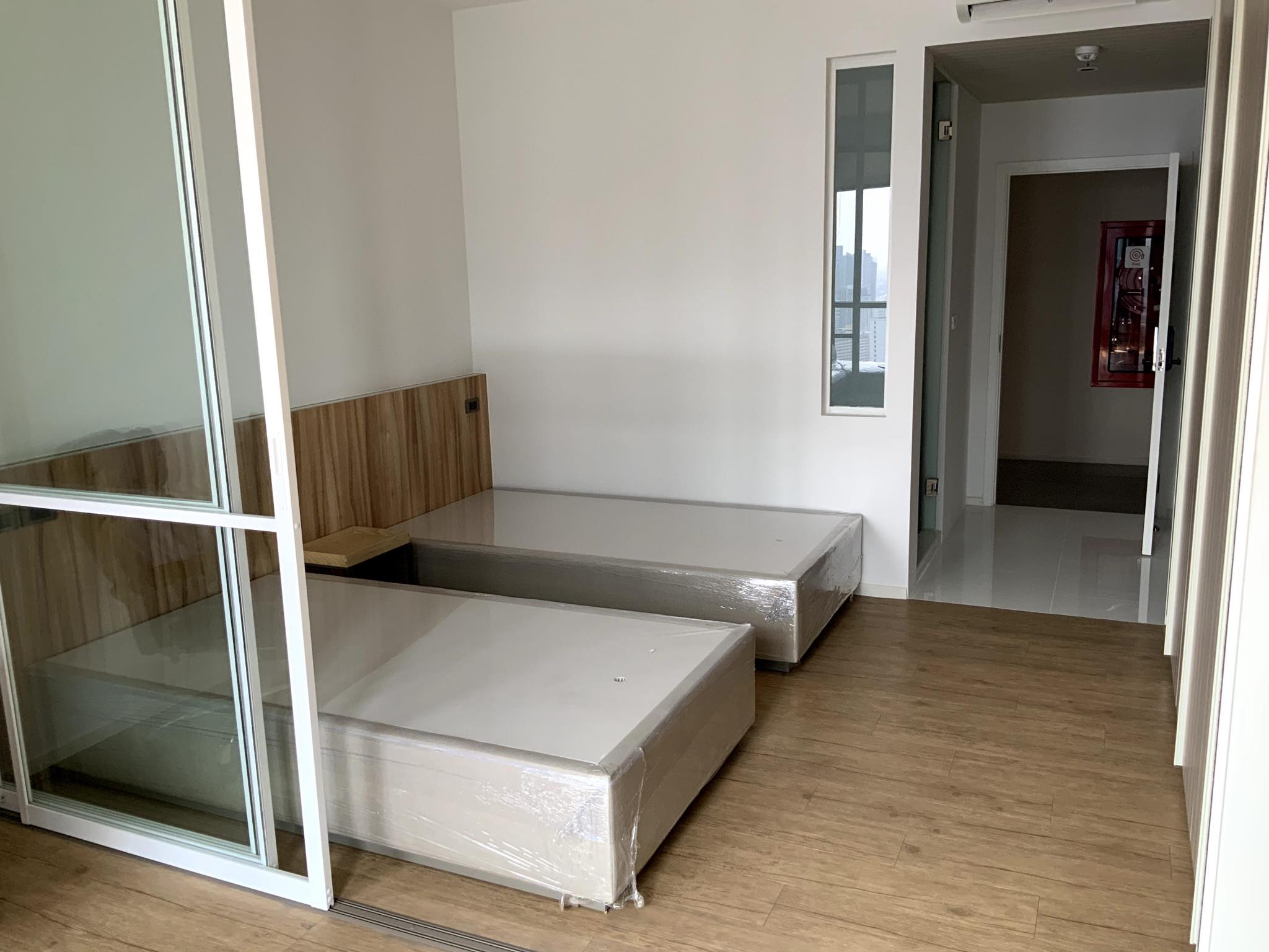 1 Bedroom Condo For Sale in Wang Mai, Pathum Wan, Bangkok - Image 2