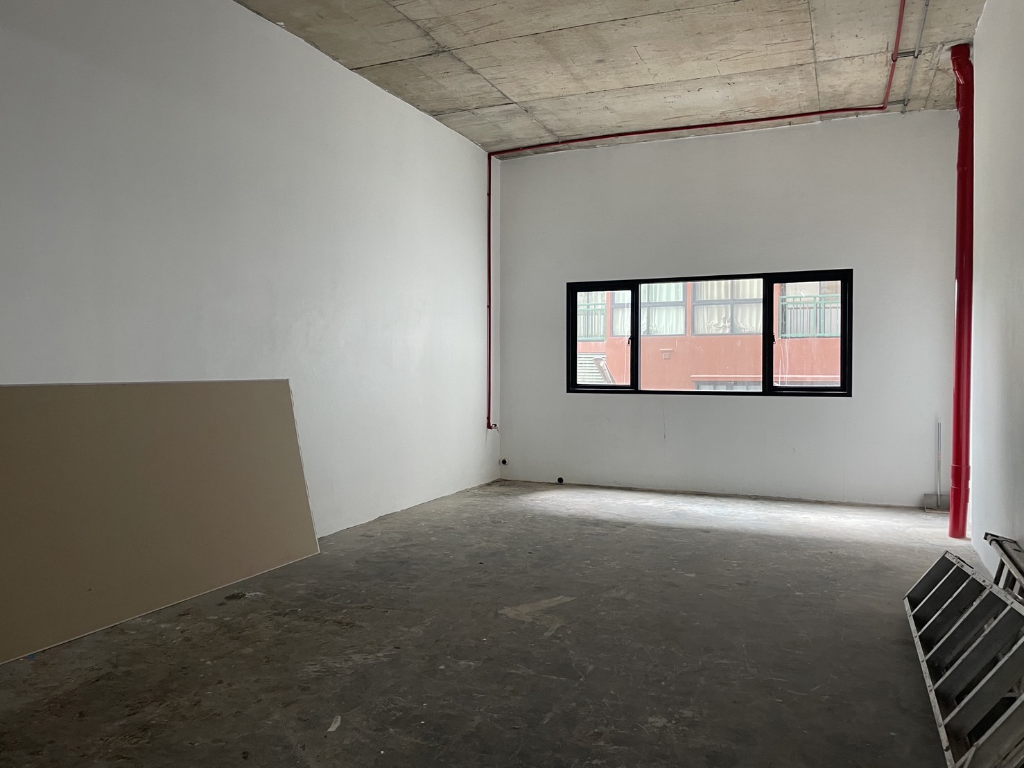 Thaweephon Condo - Image 2
