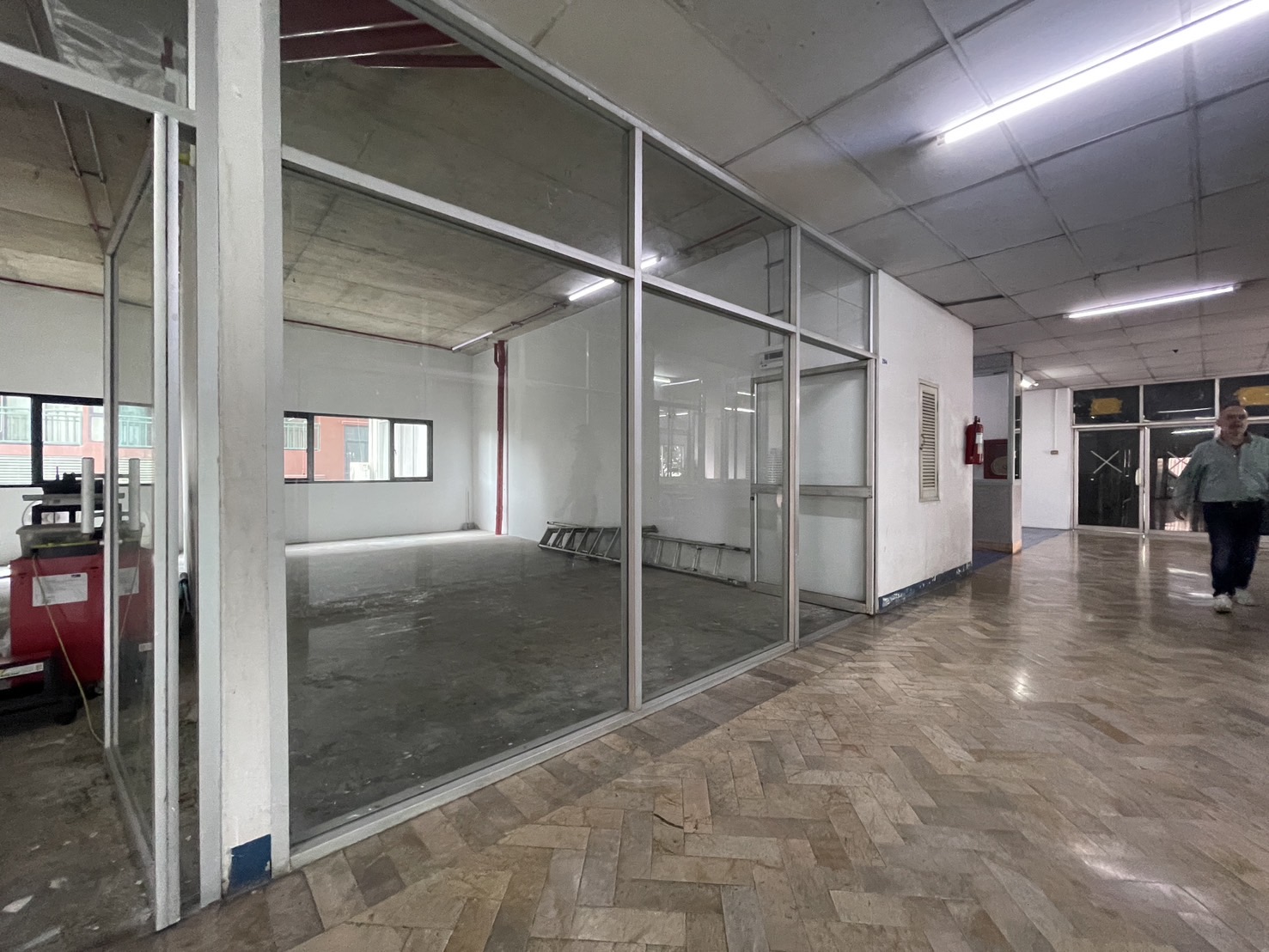 Thaweephon Condo - Image 3