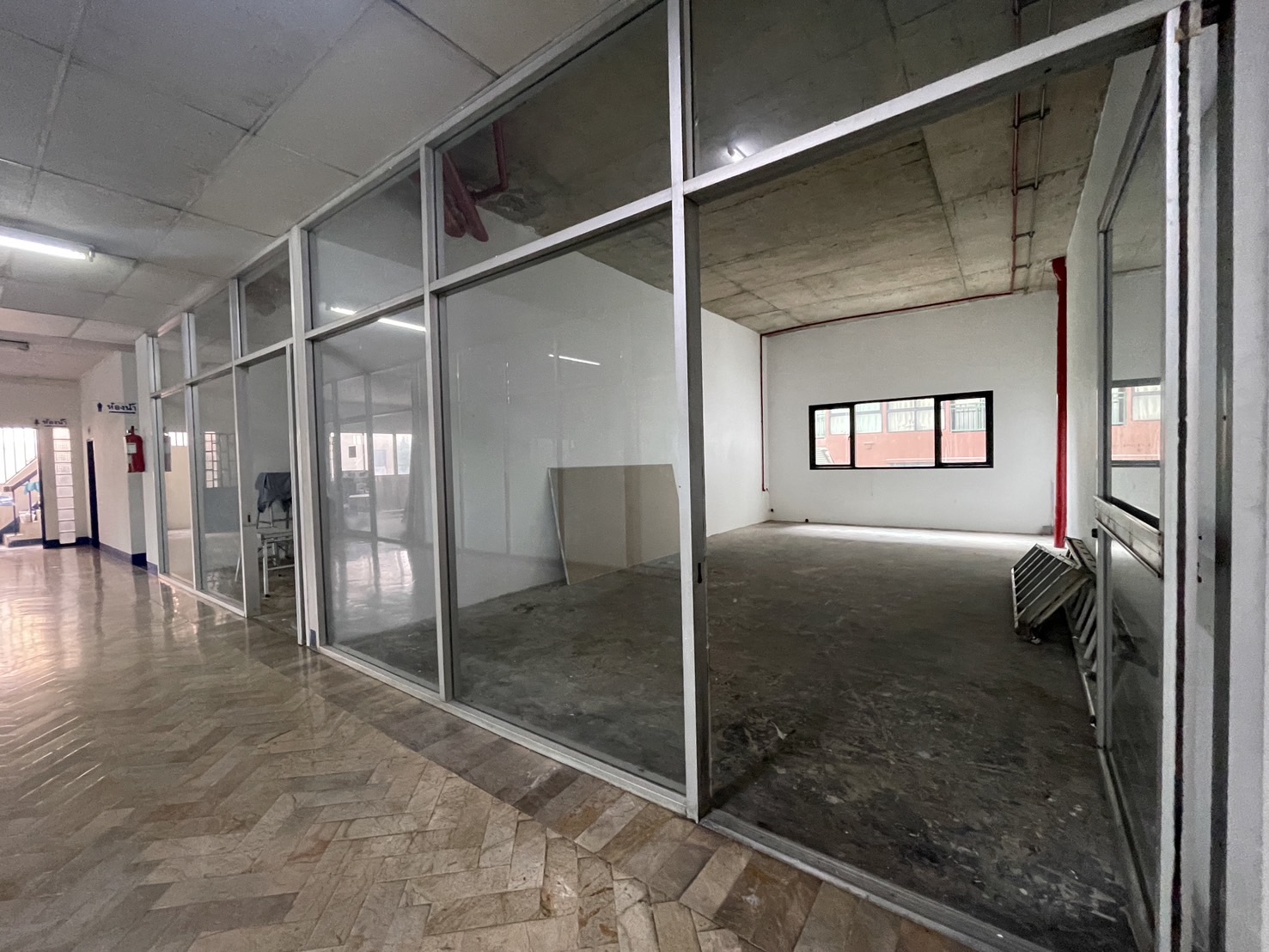 Thaweephon Condo - Image 1