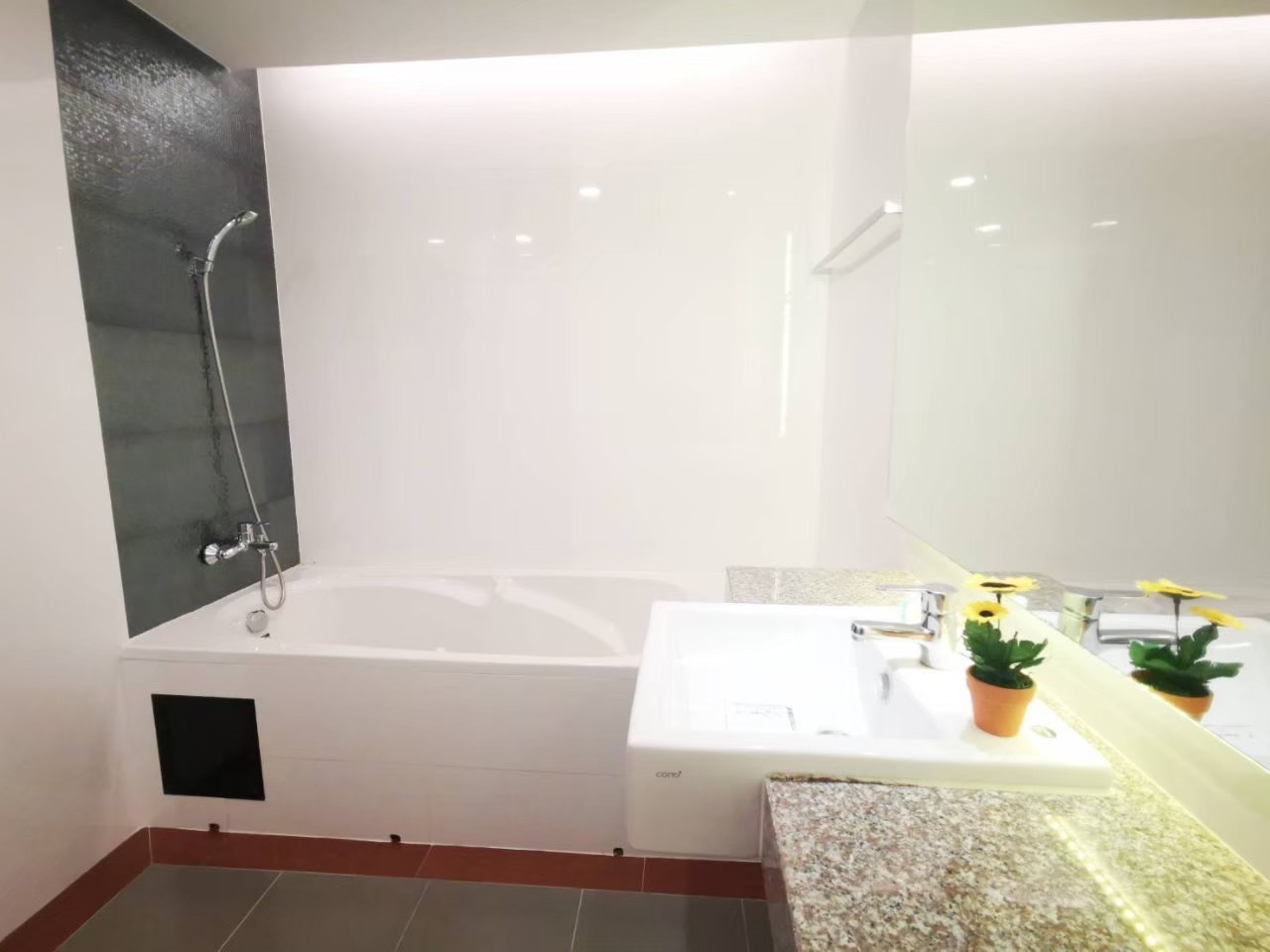 U-Home Condo - Image 17