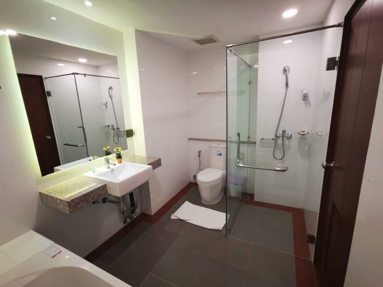U-Home Condo - Image 18
