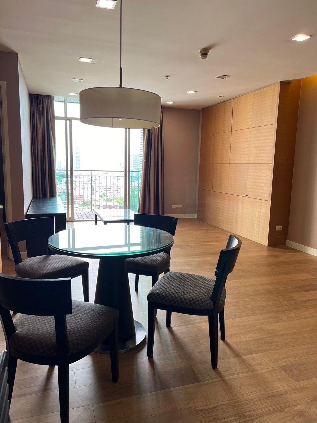 Urbana Sathon - Image 1