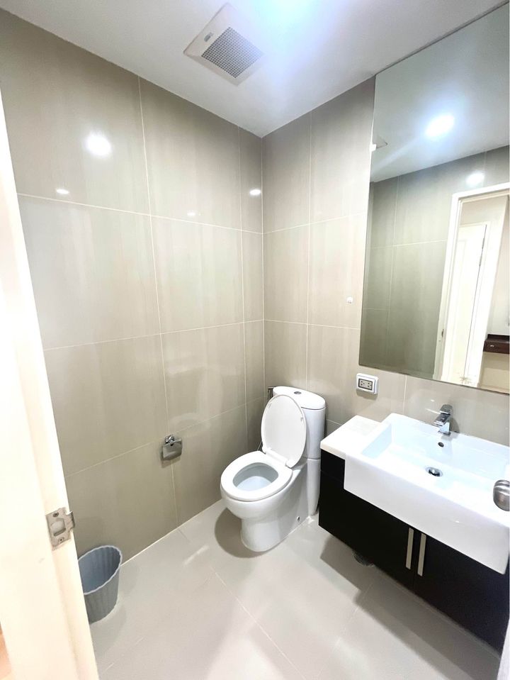 Villa Asoke Condominium - Image 6