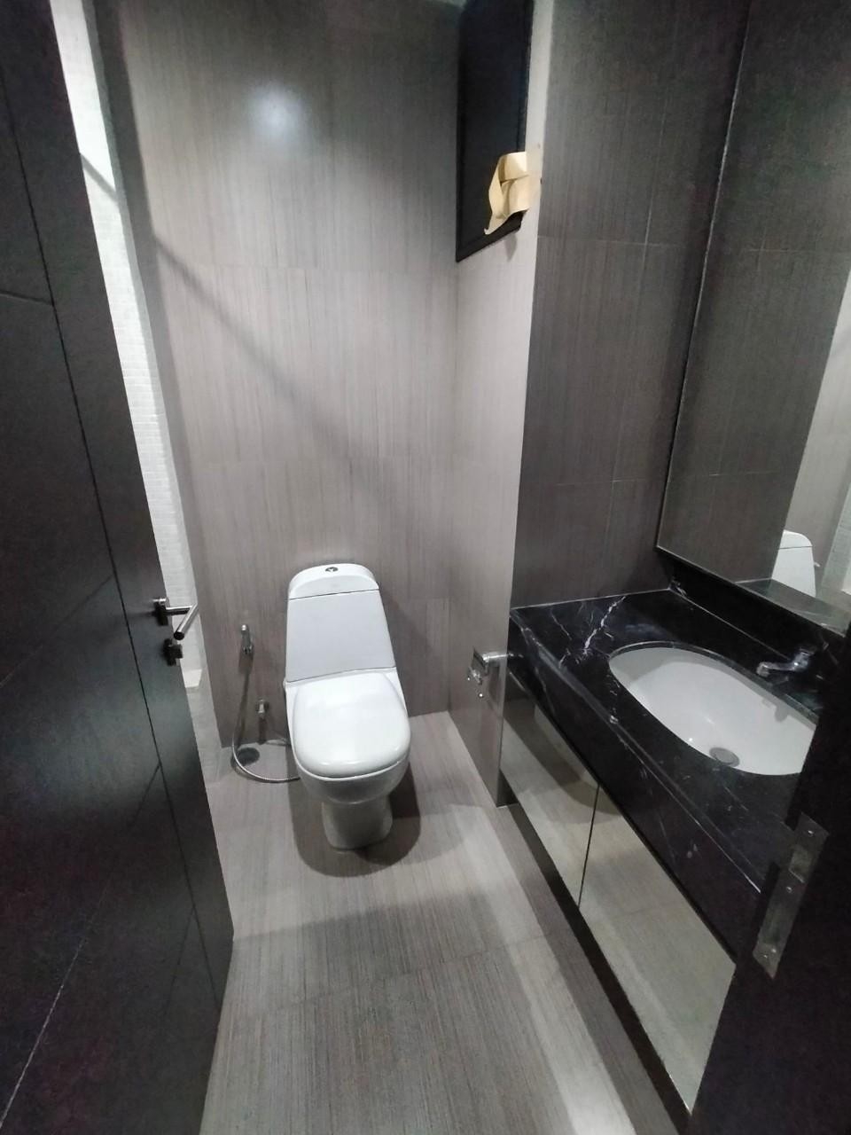 2 Bedroom Condo For Sale in Khlong Tan Nuea, Vadhana, Bangkok - Image 11
