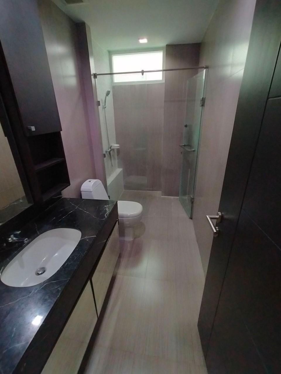 2 Bedroom Condo For Sale in Khlong Tan Nuea, Vadhana, Bangkok - Image 7