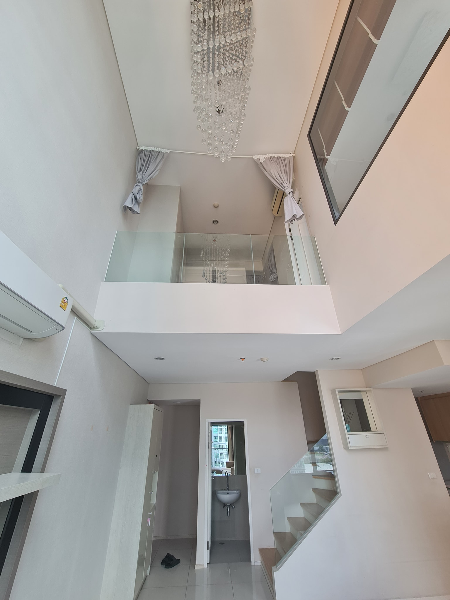 Villa Asoke Condominium - Image 13