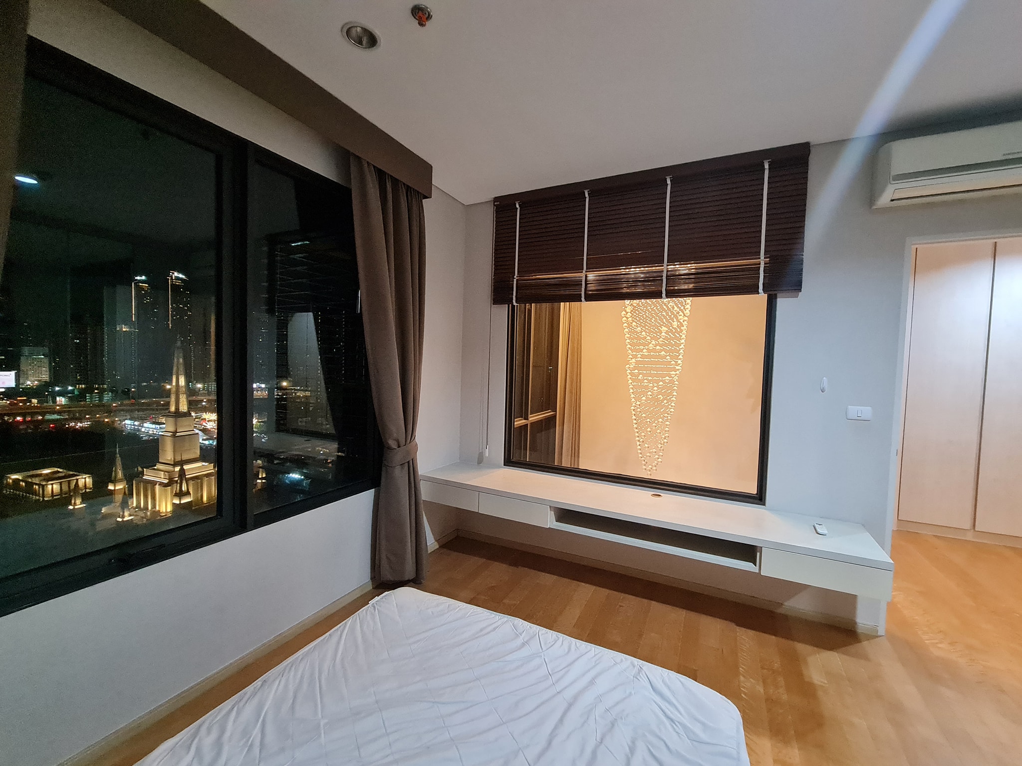 Villa Asoke Condominium - Image 3