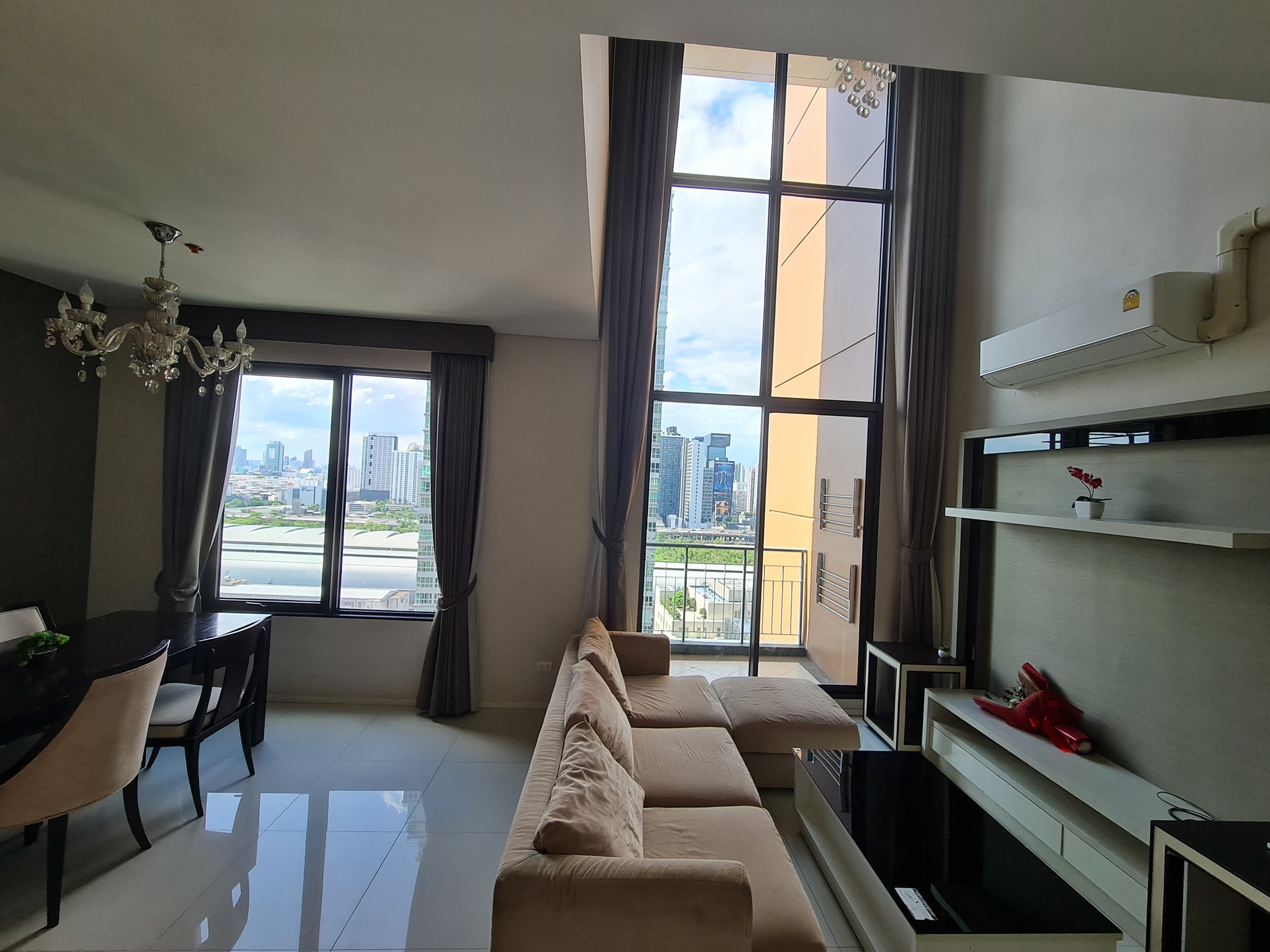 Villa Asoke Condominium - Image 5