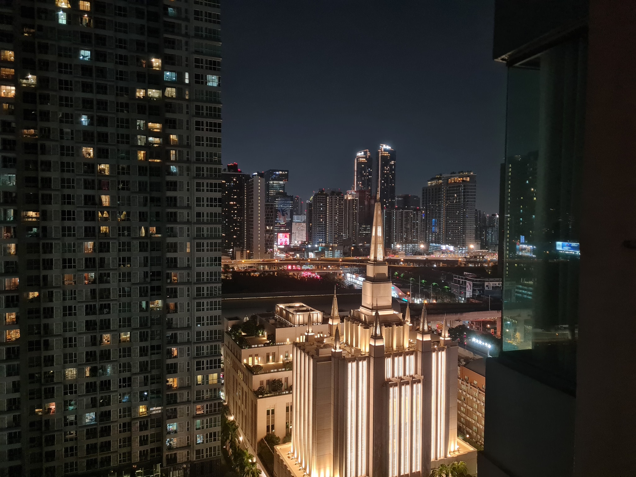 Villa Asoke Condominium - Image 9