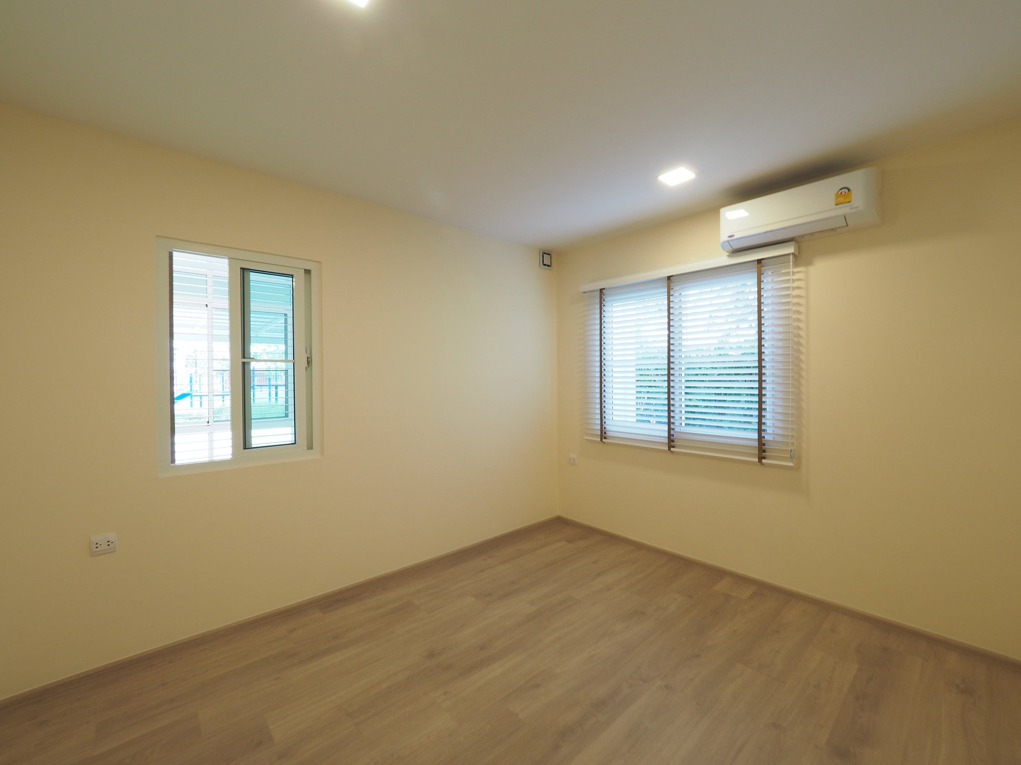 4 ห้องนอน บ้านเดี่ยว สำหรับเช่า ใน บางแก้ว, บางพลี, สมุทรปราการ - Image 9