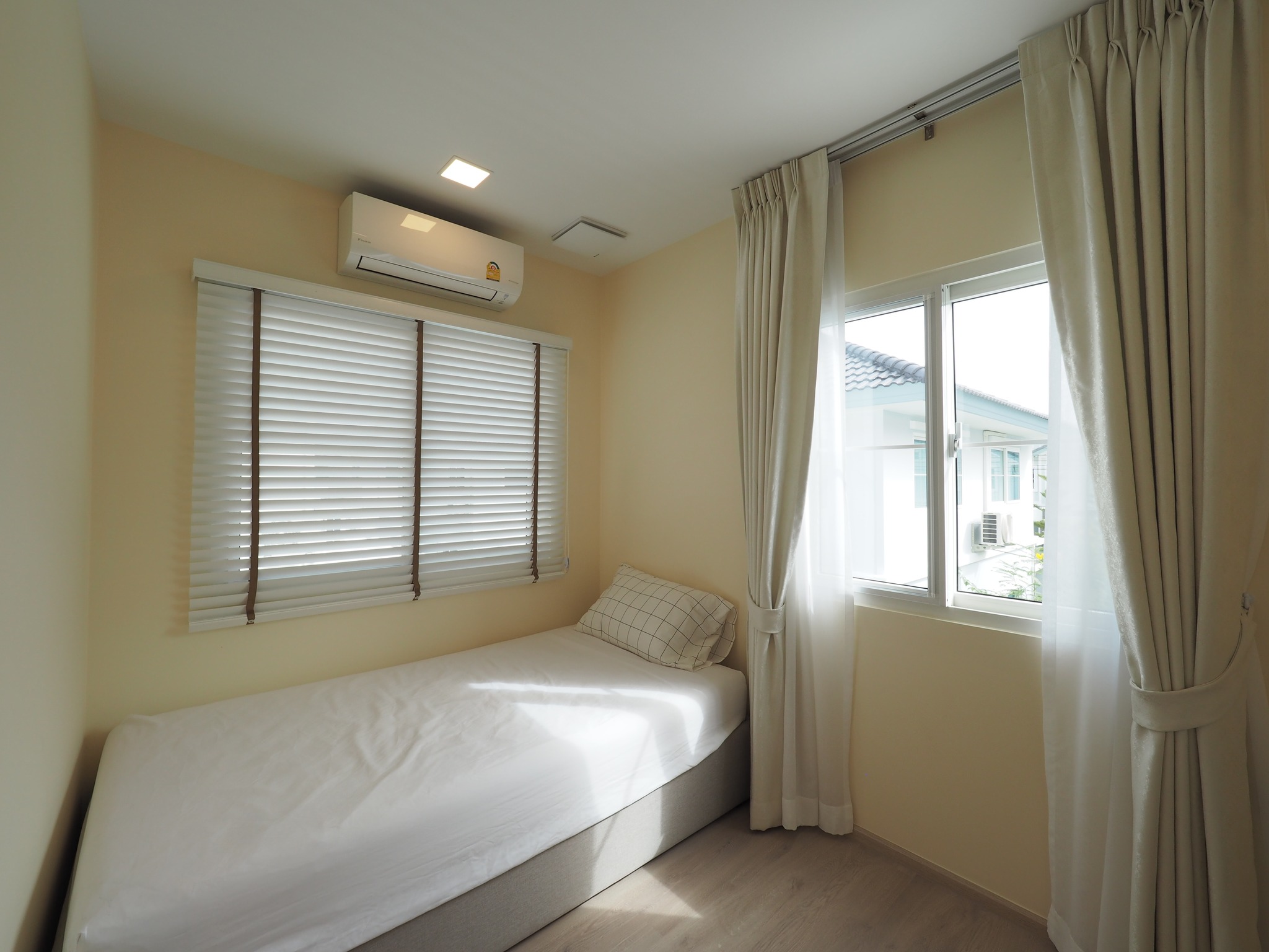 4 ห้องนอน บ้านเดี่ยว สำหรับเช่า ใน บางแก้ว, บางพลี, สมุทรปราการ - Image 11