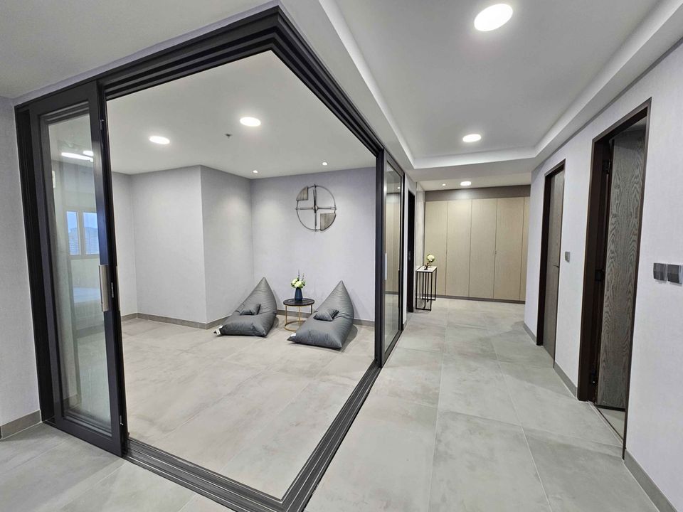Waterford Diamond Tower - Image 3