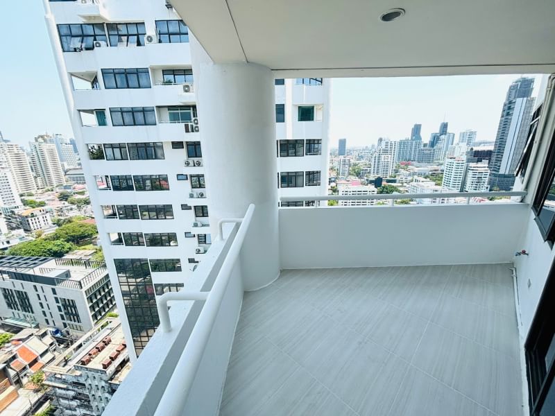 The Waterford Park Sukhumvit 53 - Image 4