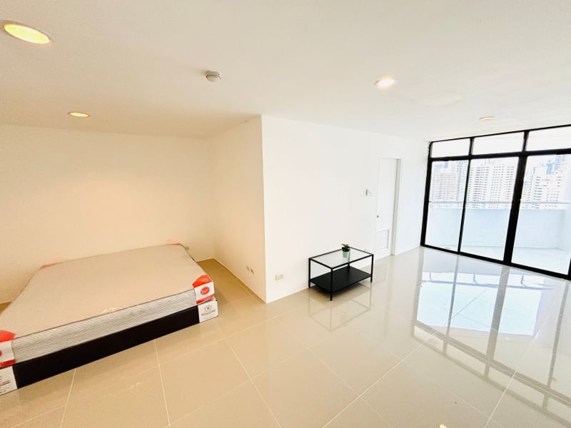 The Waterford Park Sukhumvit 53 - Image 9