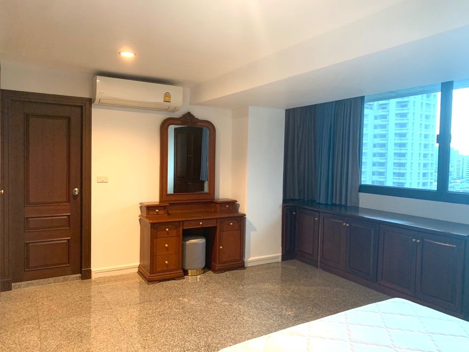 The Waterford Condominium - Image 19