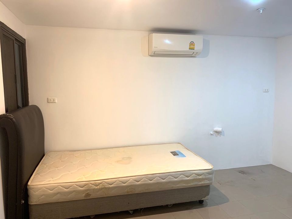 The Waterford Condominium - Image 18