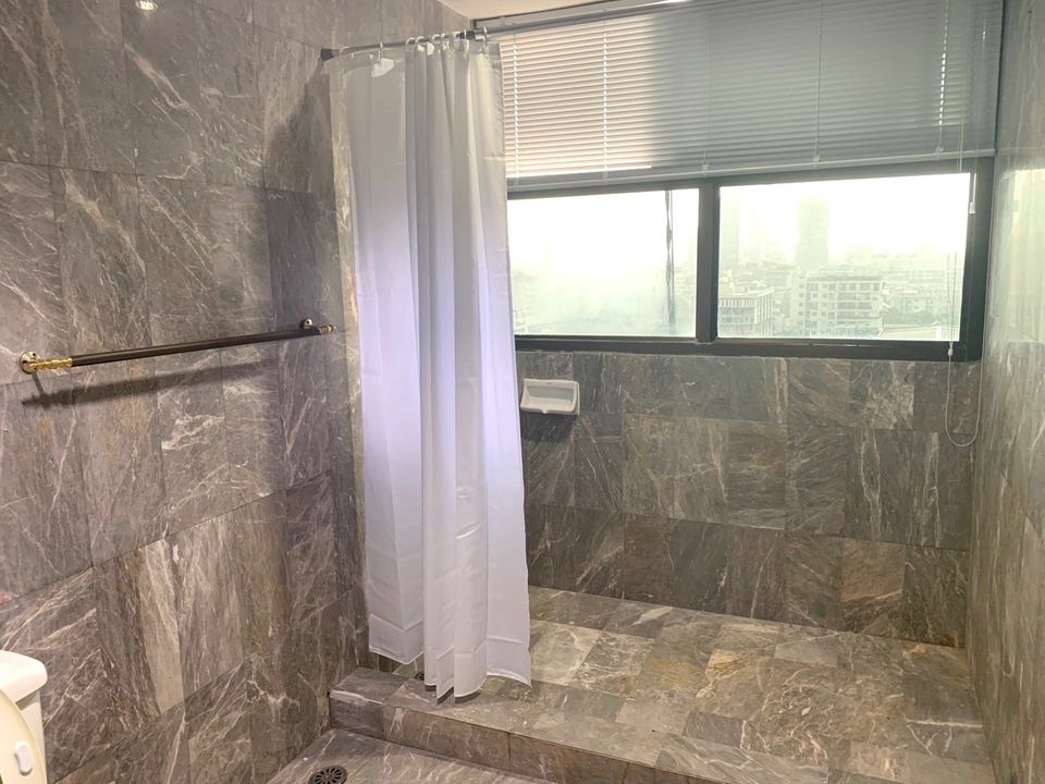 The Waterford Condominium - Image 7