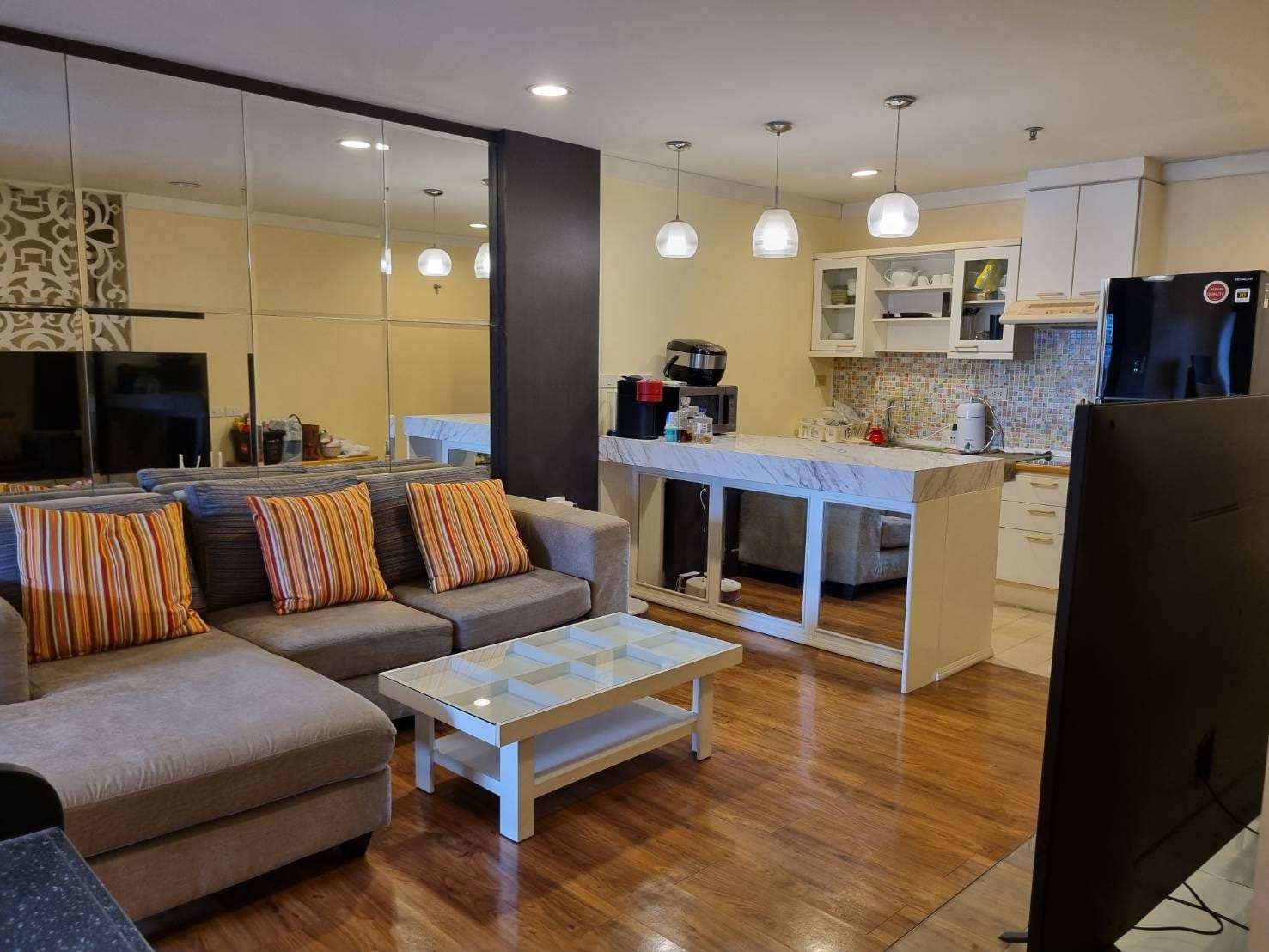 2 Bedroom Condo For Sale in Khlong Tan, Khlong Toei, Bangkok - Image 3