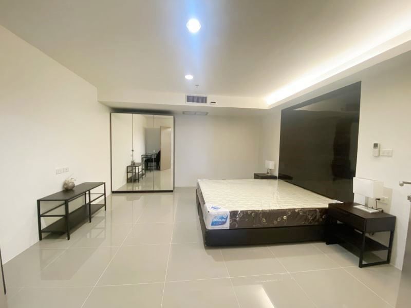 Waterford Diamond Tower - Image 14