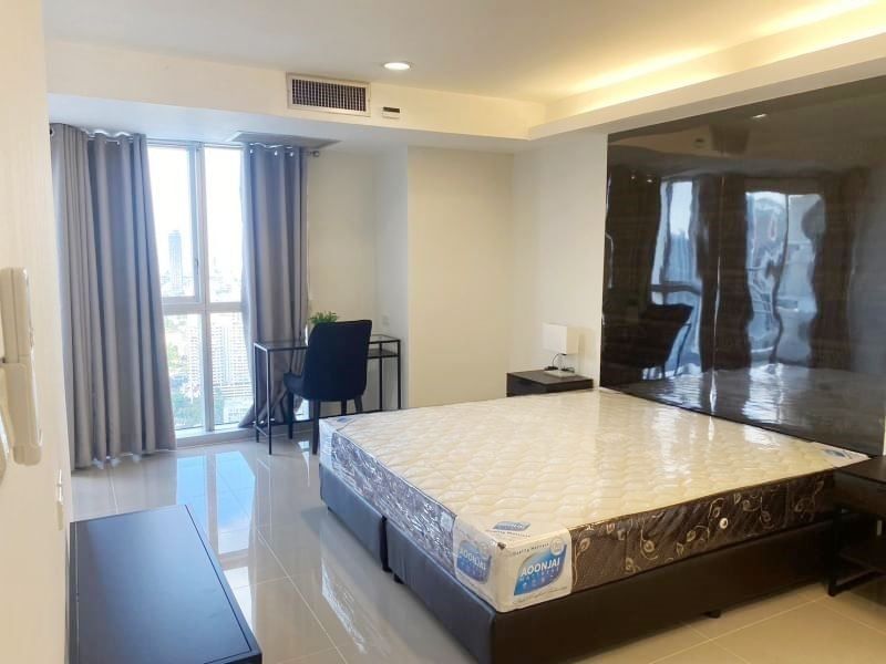 Waterford Diamond Tower - Image 3