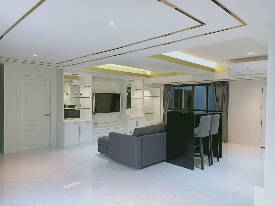 The Waterford Condominium - Image 1