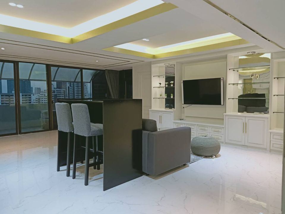 The Waterford Condominium - Image 3