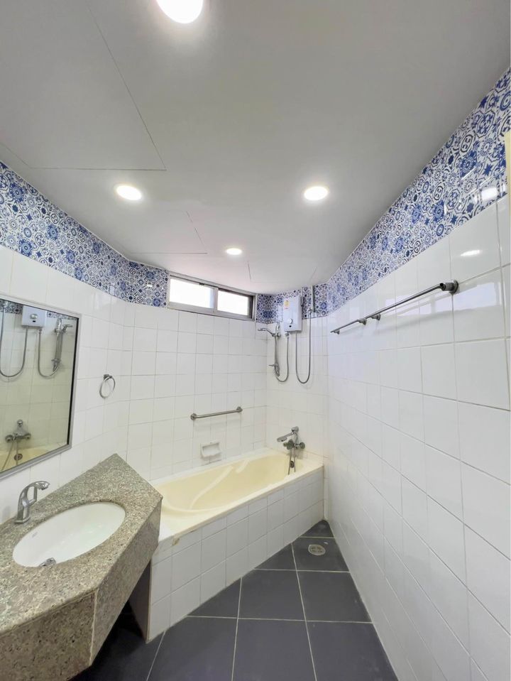 Wittayu Complex - Image 6