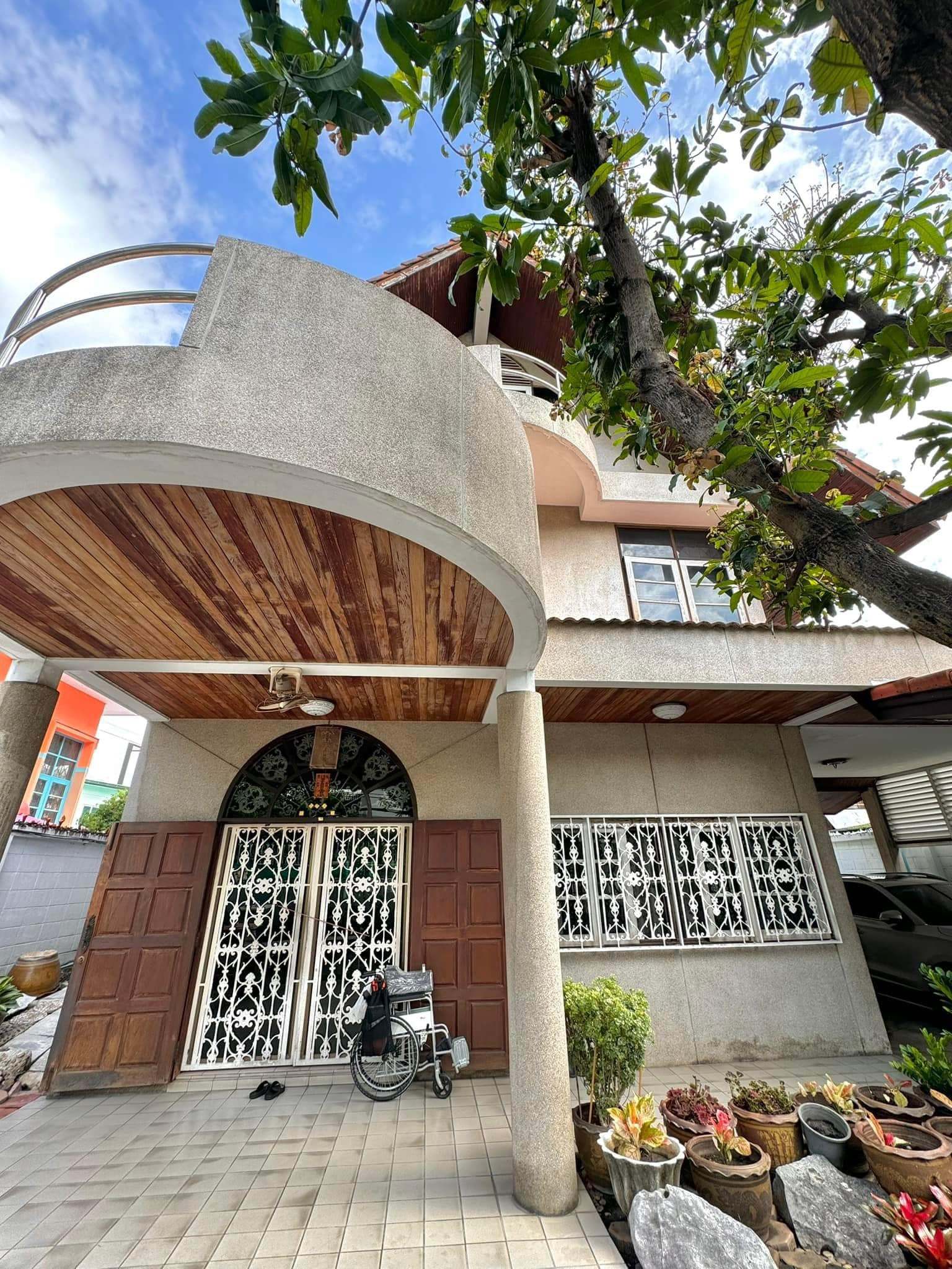 4 Bedroom House For Sale in Yan Nawa, Sathon, Bangkok - Image 2