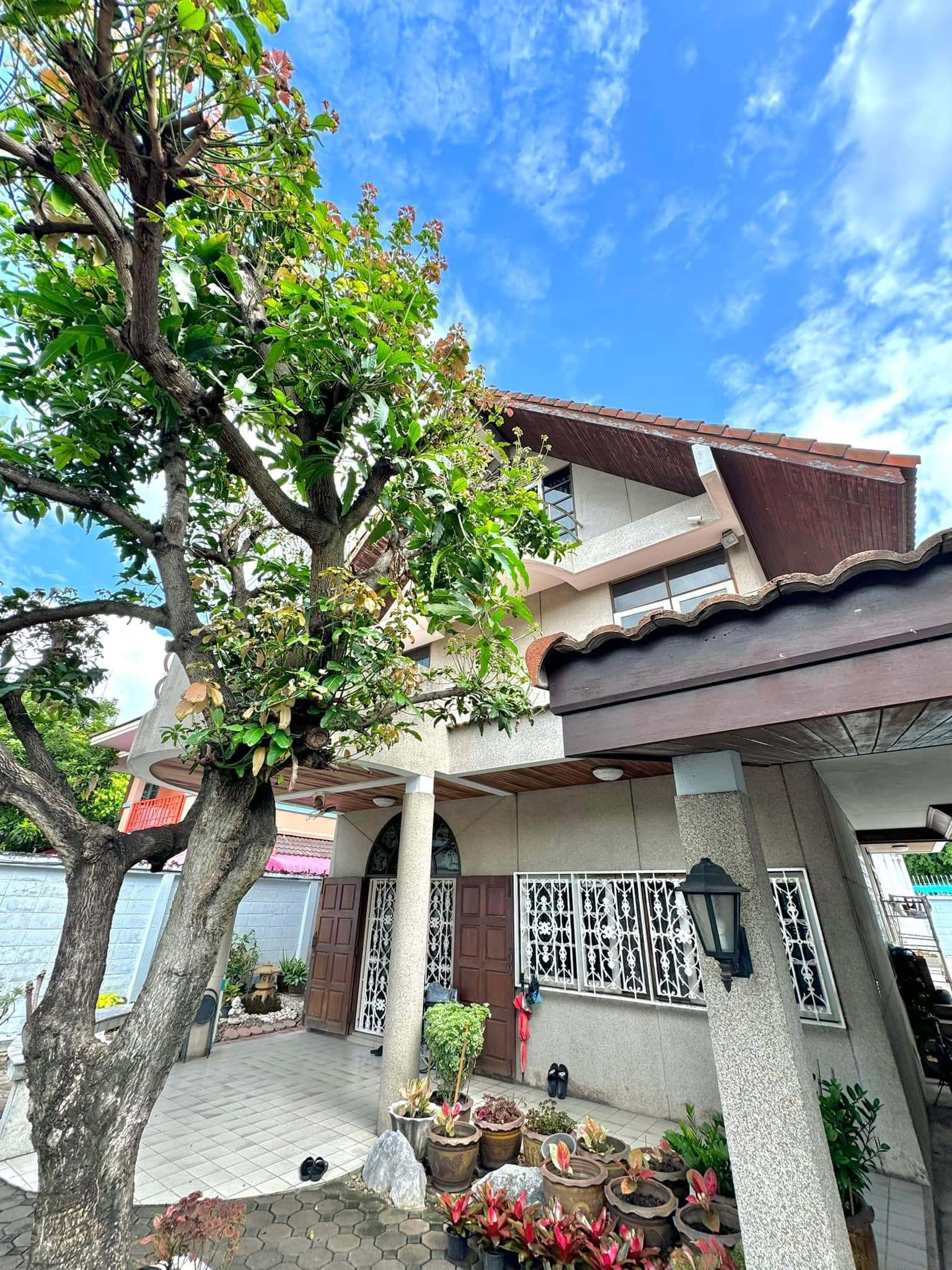4 Bedroom House For Sale in Yan Nawa, Sathon, Bangkok - Image 3