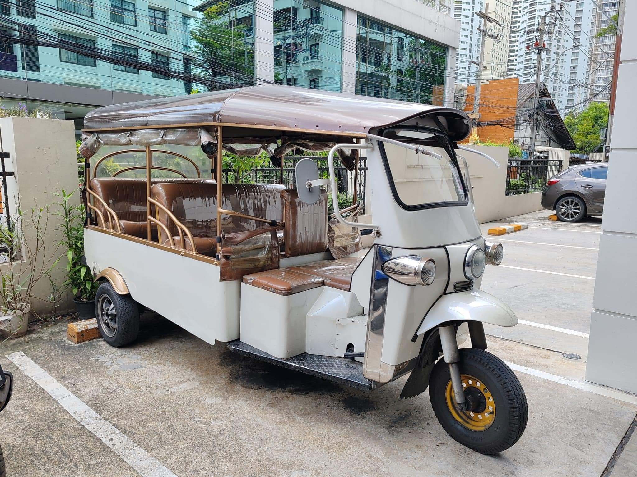 Pearl Residences Sukhumvit 24 - Image 4