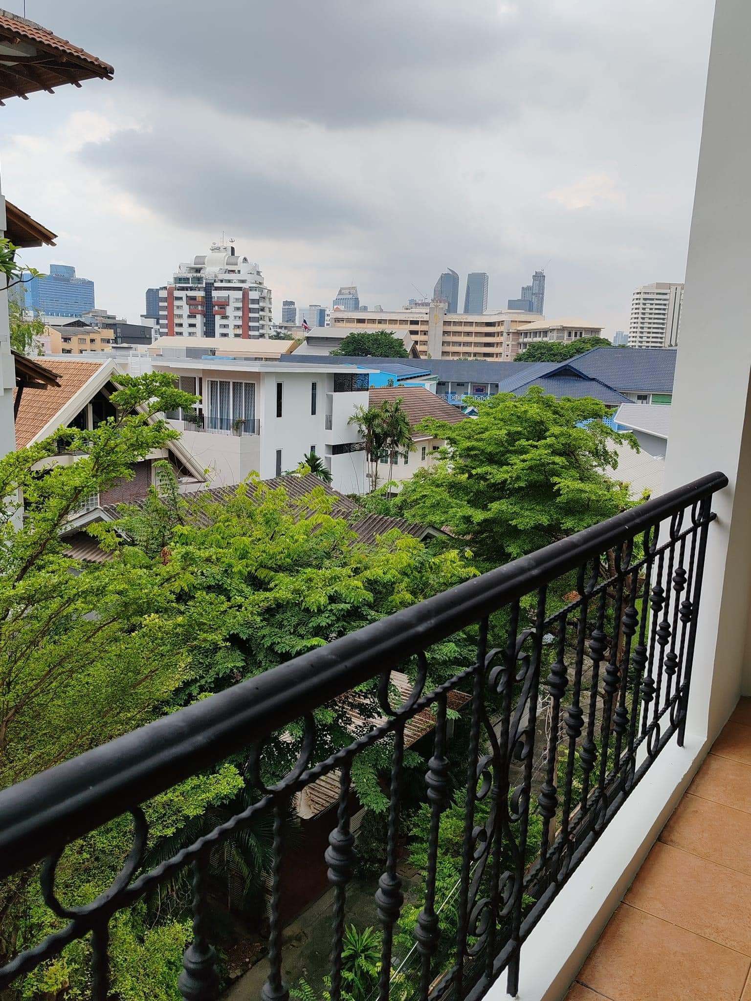 Pearl Residences Sukhumvit 24 - Image 12