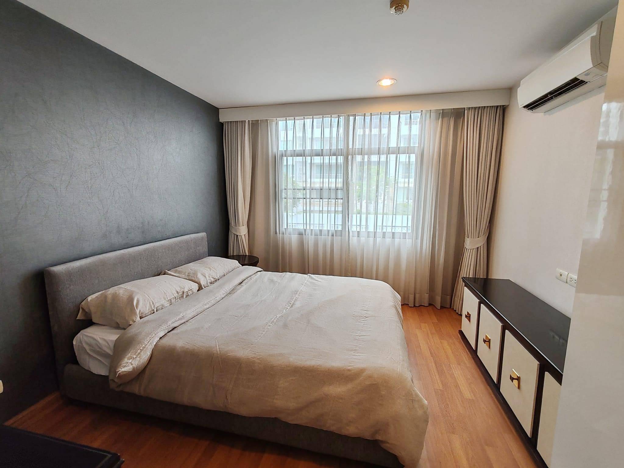 Pearl Residences Sukhumvit 24 - Image 11