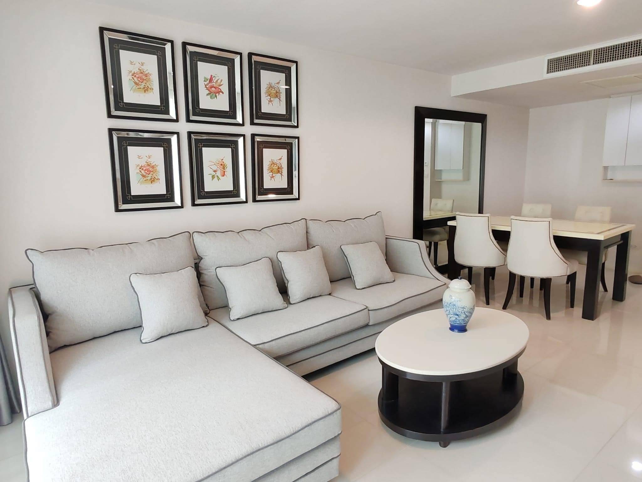 Pearl Residences Sukhumvit 24 - Image 1