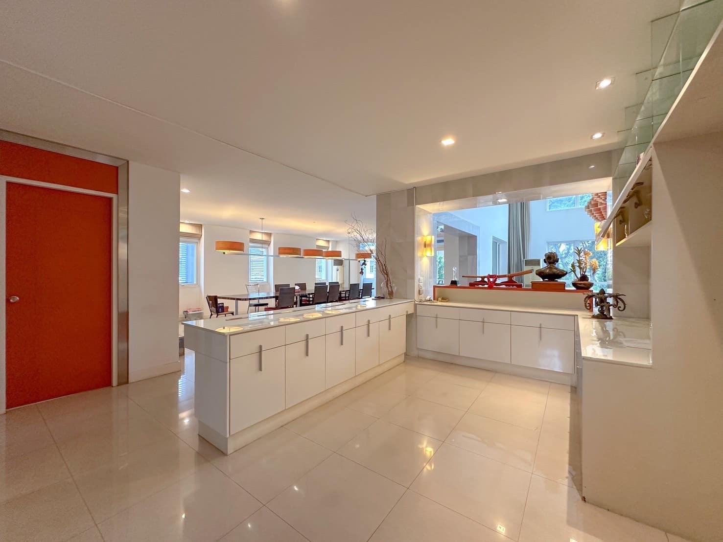 9 ห้องนอน บ้านเดี่ยว สำหรับขาย ใน คลองตันเหนือ, วัฒนา, กรุงเทพมหานคร - Image 3