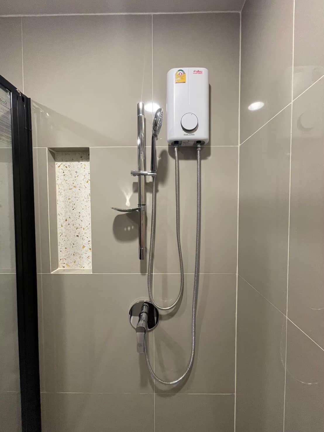 1 Bedroom Condo For Sale in Huai Khwang, Huai Khwang, Bangkok - Image 5