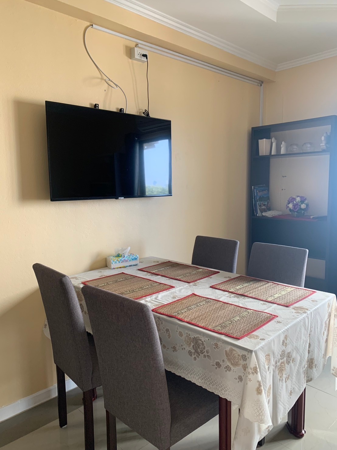 Riverside Condo - Image 14