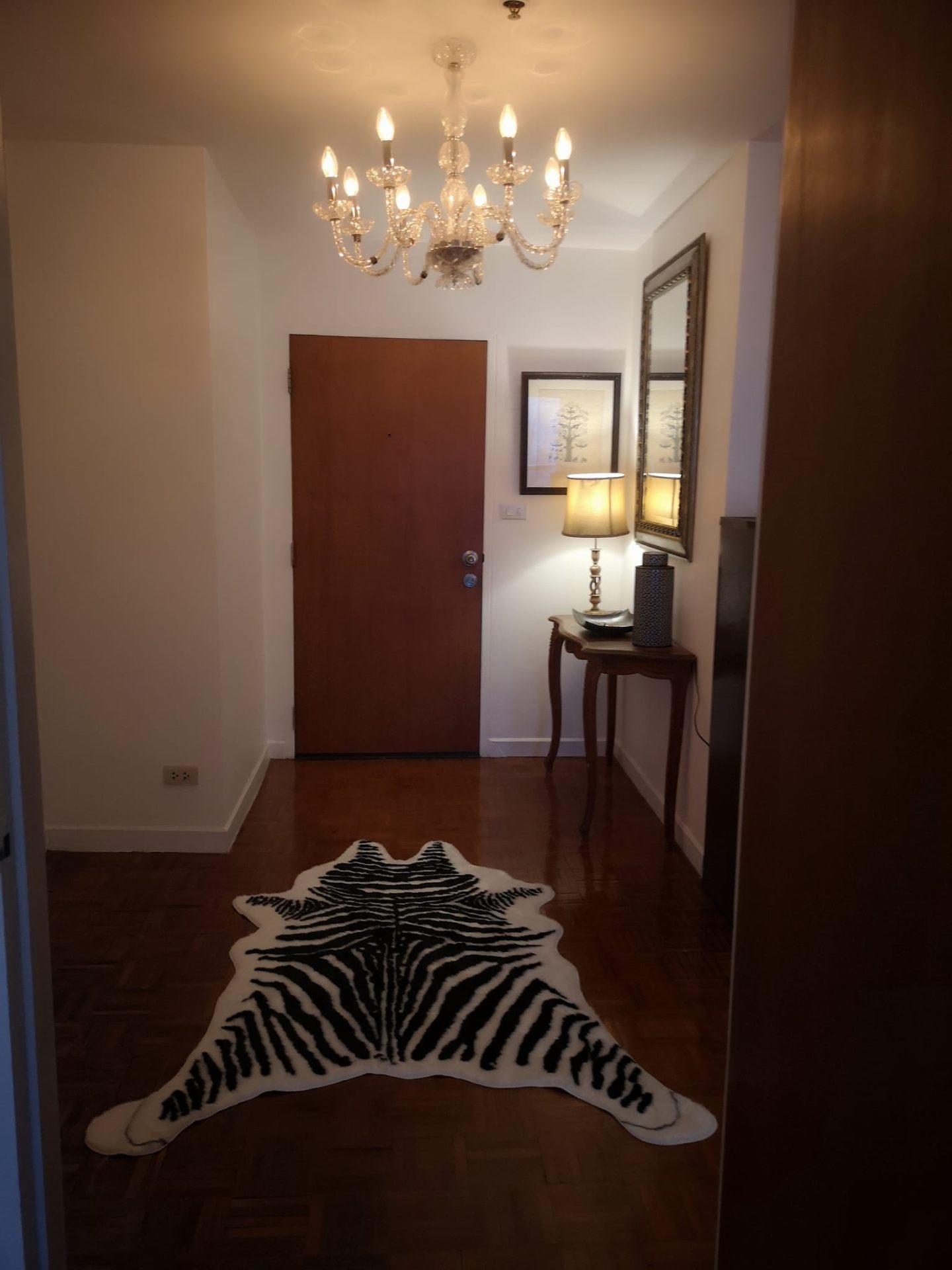 Silom Suite Condominium - Image 2