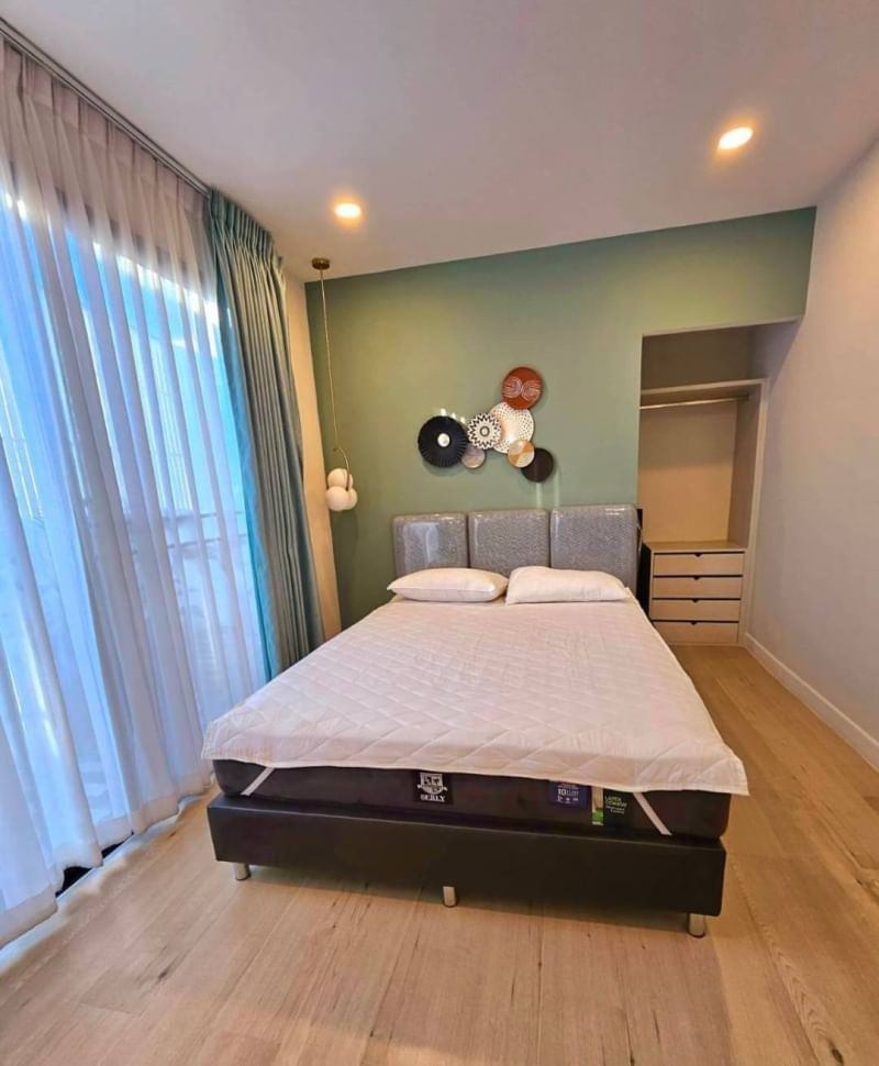 5 卧室 独立房屋  在  - Image 9