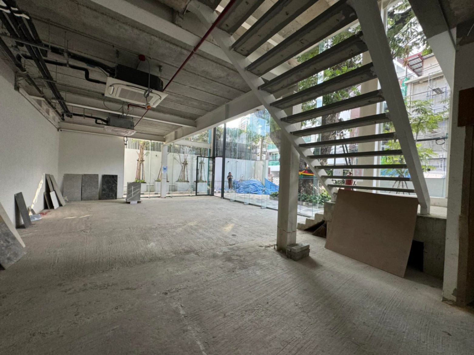  零售空间  在  - Image 22